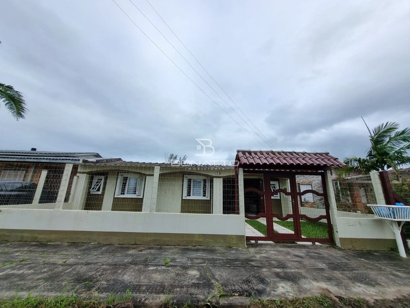 Ótima casa com 2 dormitórios mobiliada: 1ª foto da galeria de imagens do imóvel