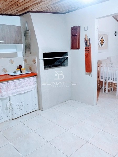 Ótima casa com 2 dormitórios mobiliada: 3ª foto da galeria de imagens do imóvel