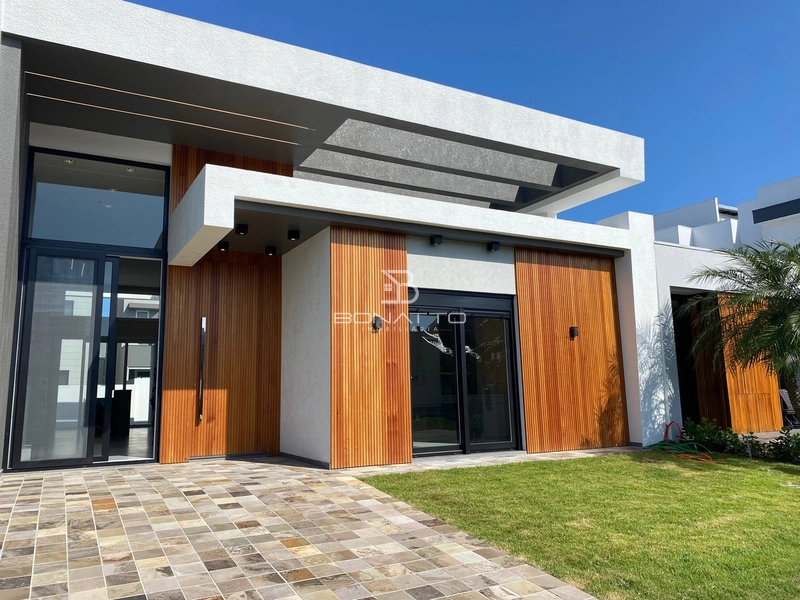 Casa à venda: 2ª foto da galeria de imagens do imóvel