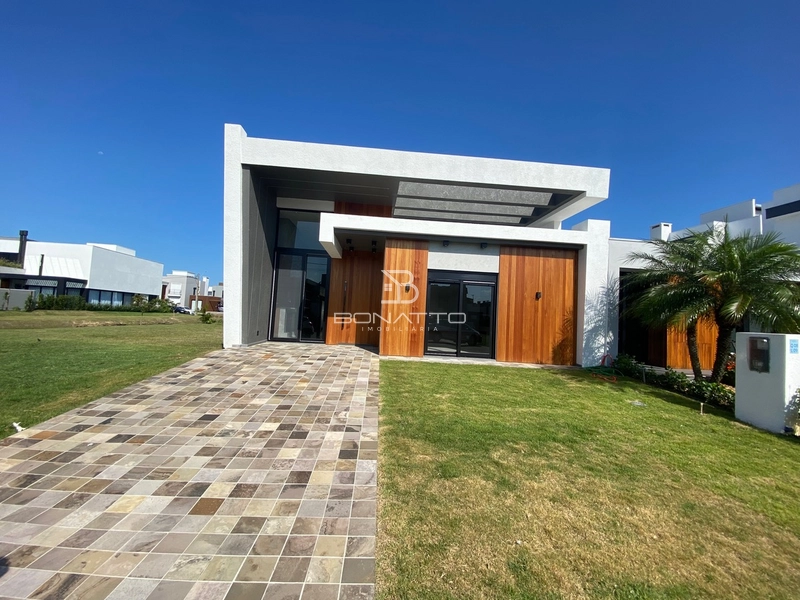 Casa à venda: 3ª foto da galeria de imagens do imóvel