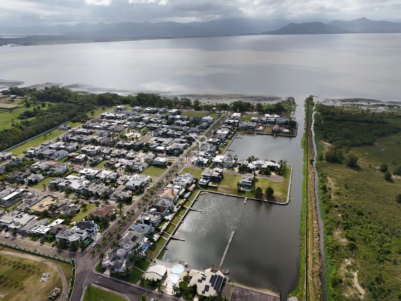 Velas da Marina beira da lagoa: 4ª foto da galeria de imagens do imóvel