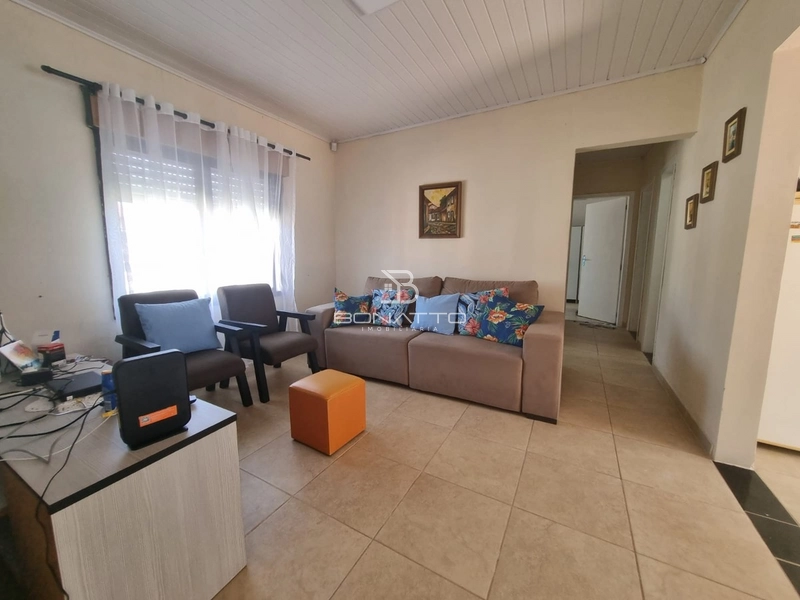 Casa a venda em Atlântida Sul: 3ª foto da galeria de imagens do imóvel