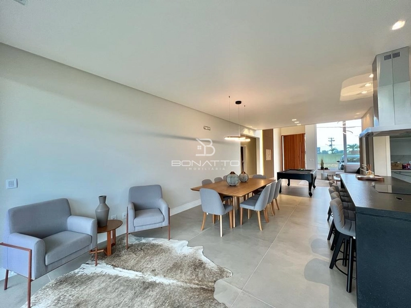 Casa no condomínio Costa Serena, mobiliada e decorada, beira lago: 10ª foto da galeria de imagens do imóvel