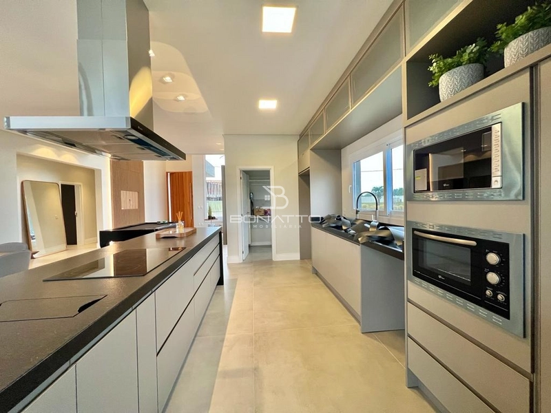 Casa no condomínio Costa Serena, mobiliada e decorada, beira lago: 9ª foto da galeria de imagens do imóvel