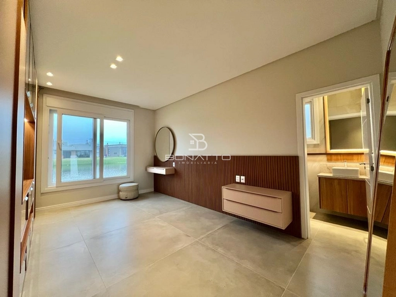 Casa no condomínio Costa Serena, mobiliada e decorada, beira lago: 21ª foto da galeria de imagens do imóvel