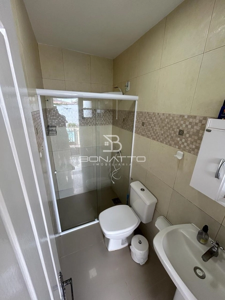 Casa com piscina: 25ª foto da galeria de imagens do imóvel