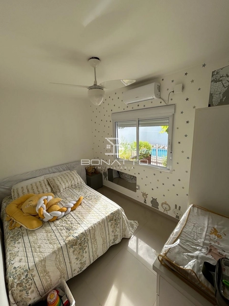 Casa com piscina: 19ª foto da galeria de imagens do imóvel