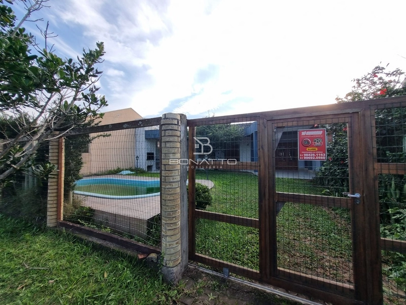 Casa a venda em Atlântida Sul 250 m da beira mar: 3ª foto da galeria de imagens do imóvel