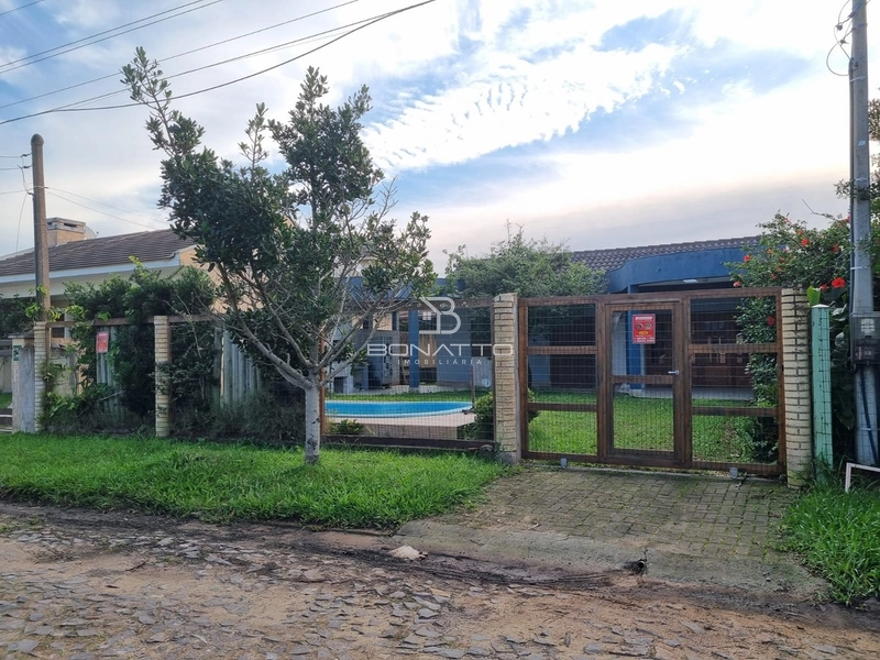 Casa a venda em Atlântida Sul 250 m da beira mar: 4ª foto da galeria de imagens do imóvel