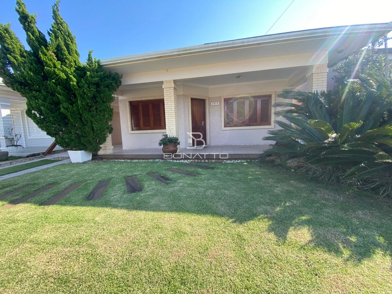 Casa próxima a praia: 3ª foto da galeria de imagens do imóvel