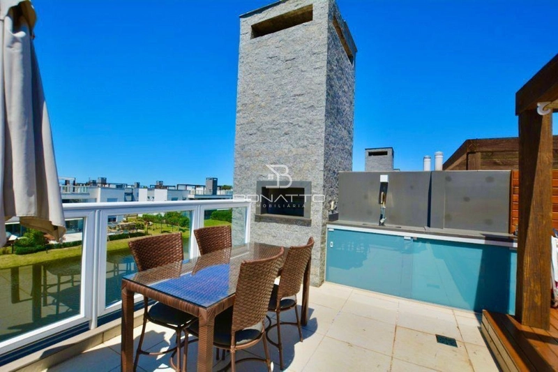 Duplex beira lago: 10ª foto da galeria de imagens do imóvel
