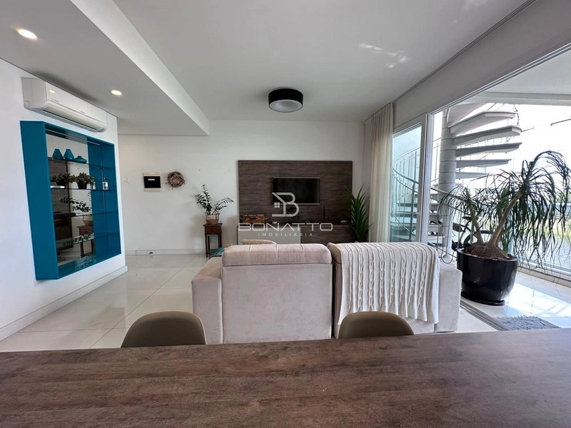 Duplex beira lago: 27ª foto da galeria de imagens do imóvel