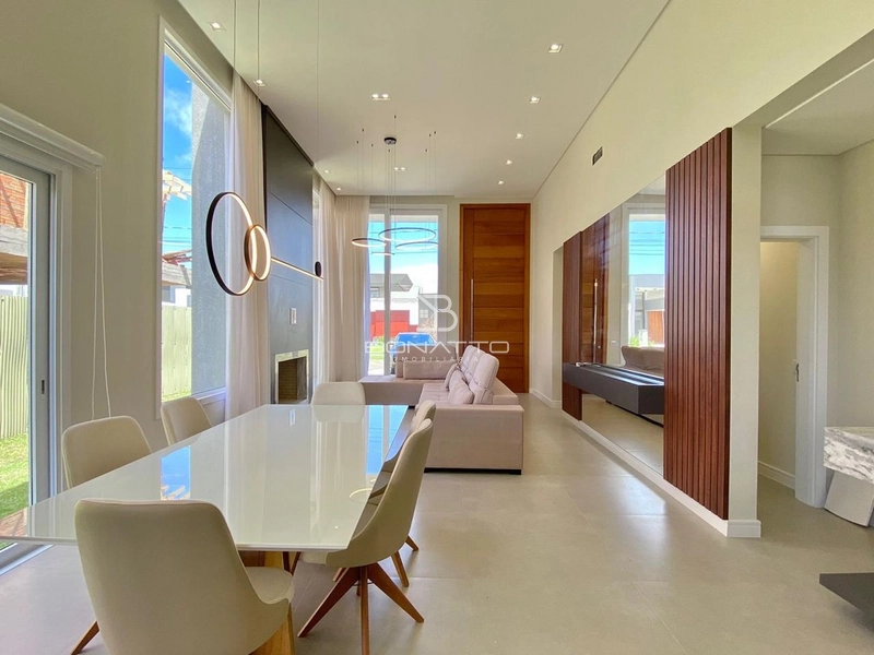 Casa à venda: 2ª foto da galeria de imagens do imóvel