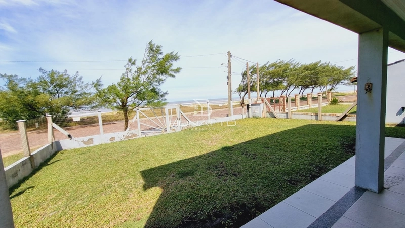 Sobrado à venda na beira mar de Nova Tramandaí: 5ª foto da galeria de imagens do imóvel