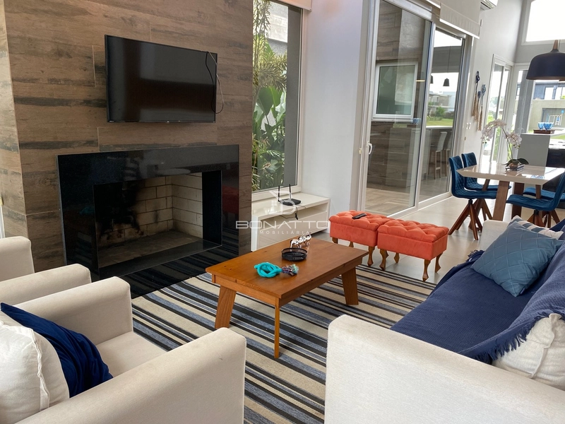 Casa Térrea Beira Lago: 20ª foto da galeria de imagens do imóvel