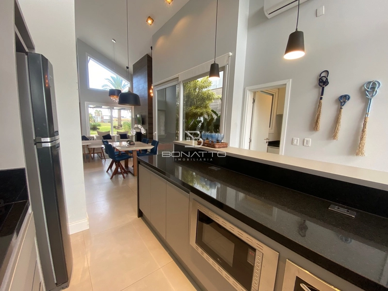 Casa Térrea Beira Lago: 14ª foto da galeria de imagens do imóvel