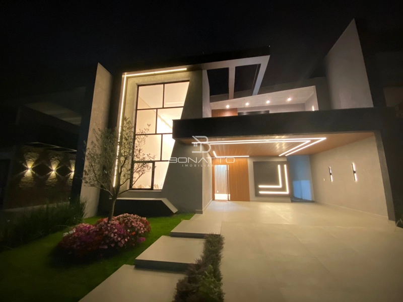 Sobrado à Venda: 1ª foto da galeria de imagens do imóvel