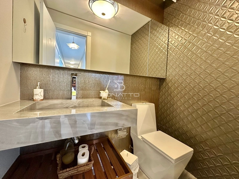 Casa de Esquina Beira Lago: 12ª foto da galeria de imagens do imóvel