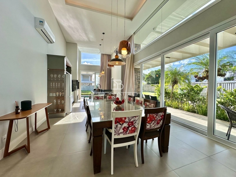 Casa de Esquina Beira Lago: 6ª foto da galeria de imagens do imóvel