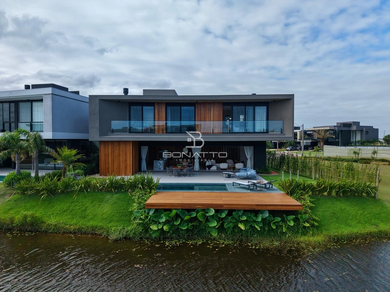 Casa à venda no Condomínio Sense com cinco suites: 2ª foto da galeria de imagens do imóvel