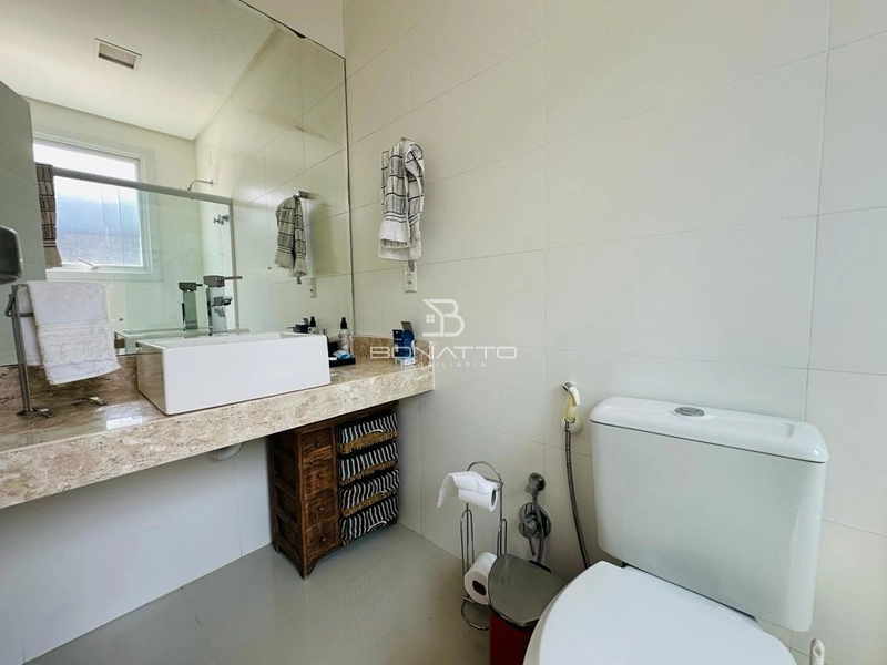 Sobrado a venda com 4 suites beira lago - Condominio Enseada Lagos: 21ª foto da galeria de imagens do imóvel