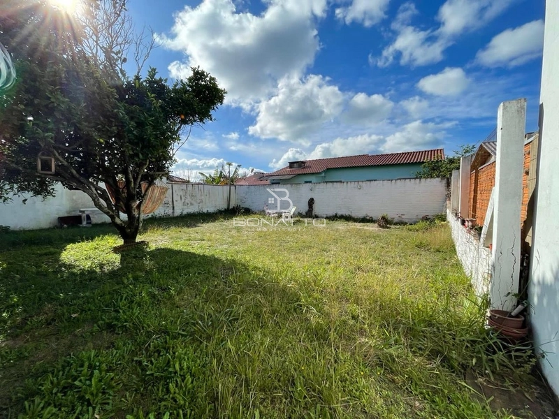 Casa à venda: 2ª foto da galeria de imagens do imóvel