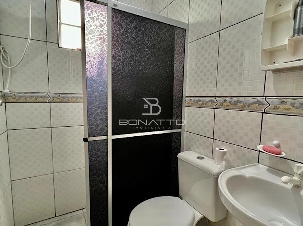 Casa com piscina à venda: 8ª foto da galeria de imagens do imóvel