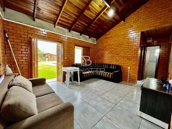 Casa com piscina à venda: 11ª foto da galeria de imagens do imóvel