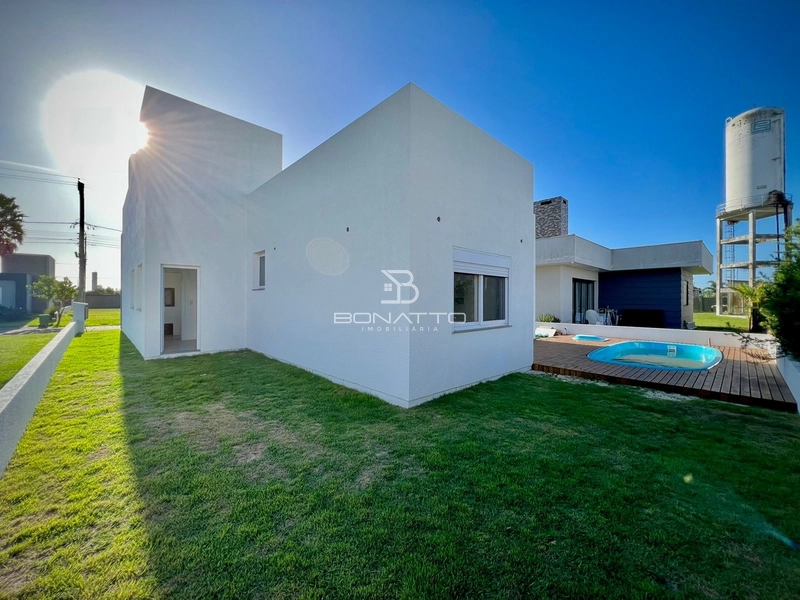 Casa térrea com piscina: 14ª foto da galeria de imagens do imóvel
