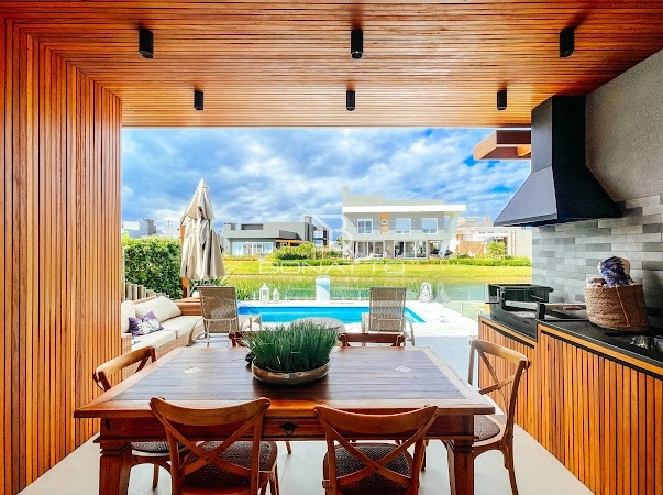 Casa térrea beira lago: 33ª foto da galeria de imagens do imóvel