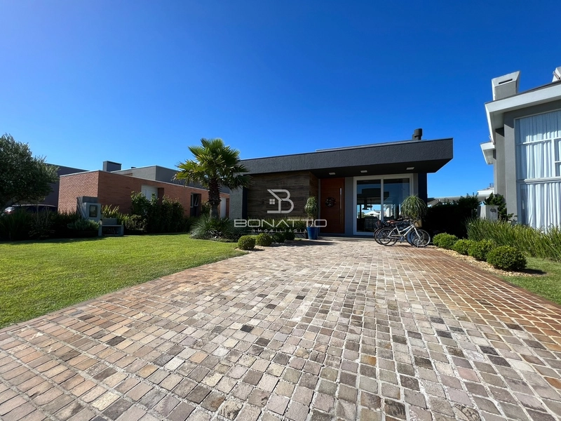 Casa térrea beira lago: 4ª foto da galeria de imagens do imóvel