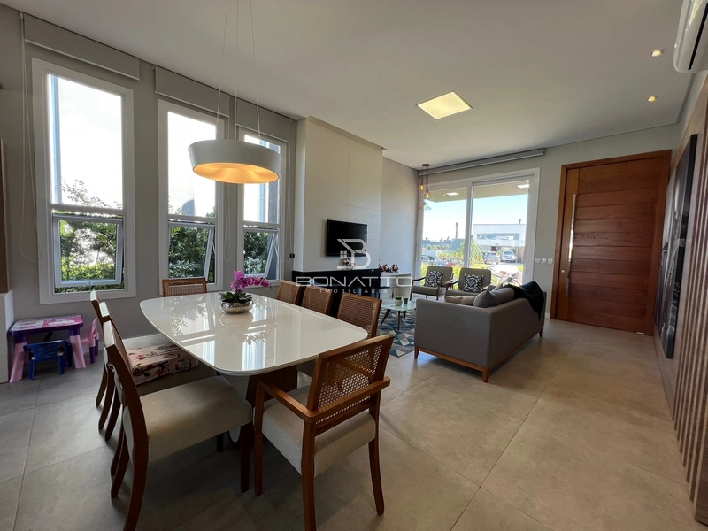 Casa térrea beira lago: 9ª foto da galeria de imagens do imóvel