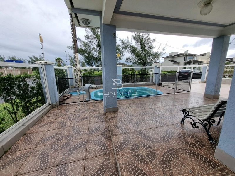 Casa a venda de esquina com 4 dormitórios em Atlantida Sul: 38ª foto da galeria de imagens do imóvel