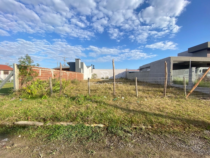 Terreno Frente Leste: 2ª foto da galeria de imagens do imóvel