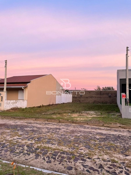 Terreno a venda em Atlântida Sul com 300 m²: 3ª foto da galeria de imagens do imóvel
