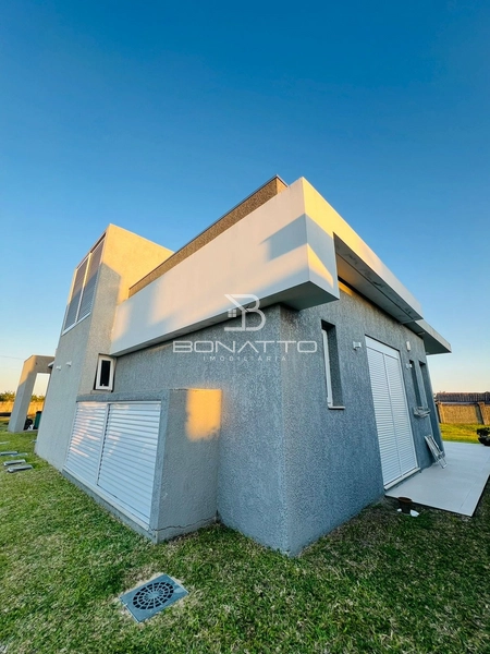 Casa térrea à venda no Condomínio Dubai: 3ª foto da galeria de imagens do imóvel