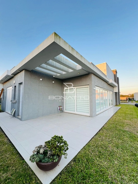 Casa térrea à venda no Condomínio Dubai: 8ª foto da galeria de imagens do imóvel