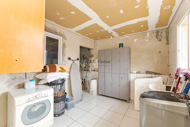 CASA EM COLOMBO: 48ª foto da galeria de imagens do imóvel