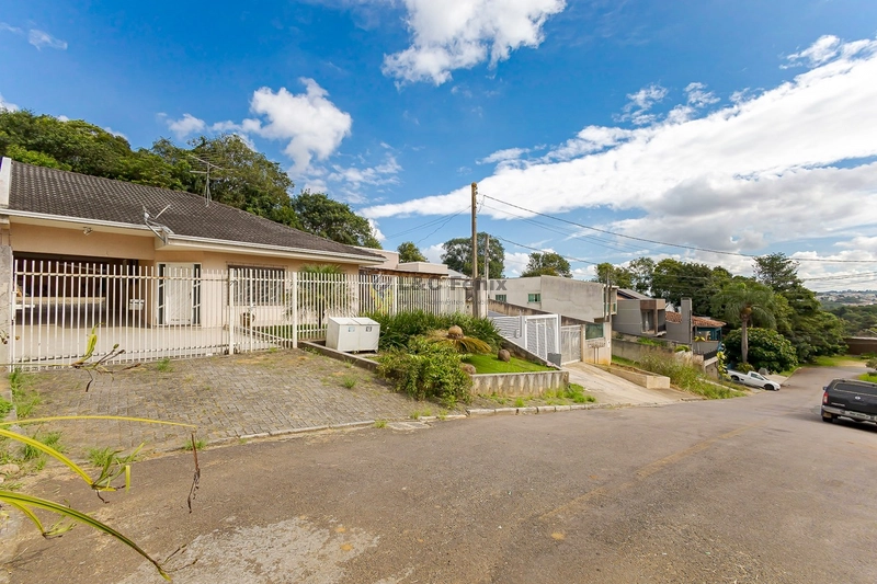 CASA EM COLOMBO: 57ª foto da galeria de imagens do imóvel