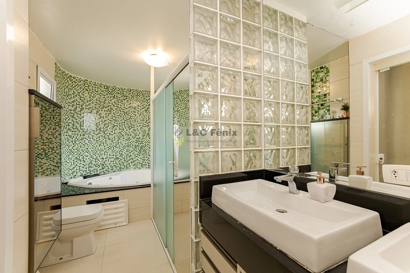 CASA EM COLOMBO: 11ª foto da galeria de imagens do imóvel