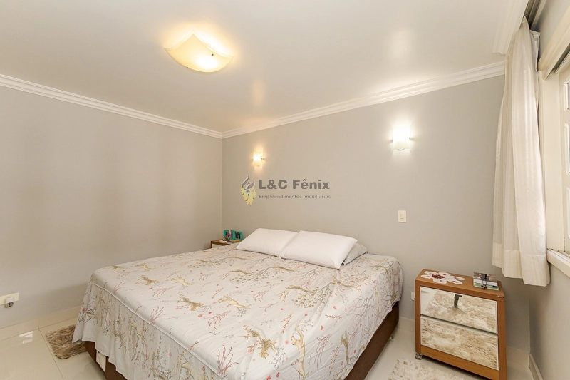 CASA EM COLOMBO: 16ª foto da galeria de imagens do imóvel