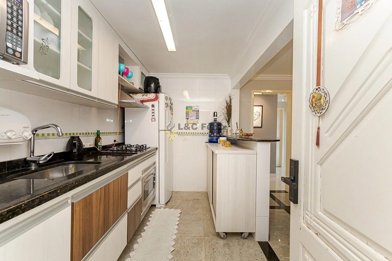 CASA EM COLOMBO: 30ª foto da galeria de imagens do imóvel