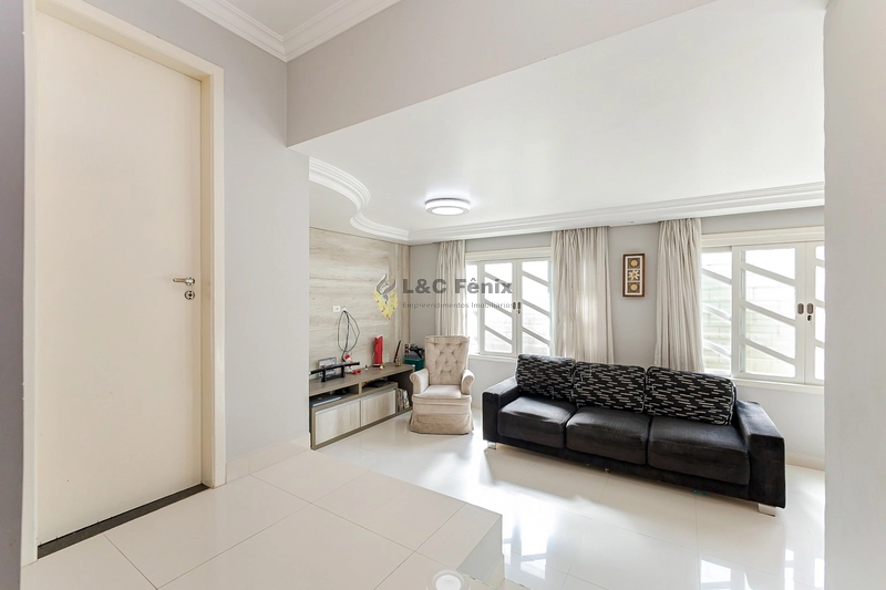 CASA EM COLOMBO: 8ª foto da galeria de imagens do imóvel