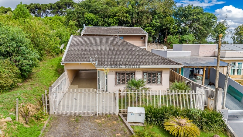 CASA EM COLOMBO: 5ª foto da galeria de imagens do imóvel