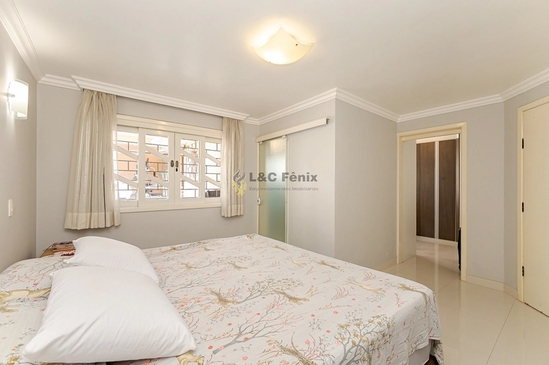 CASA EM COLOMBO: 21ª foto da galeria de imagens do imóvel