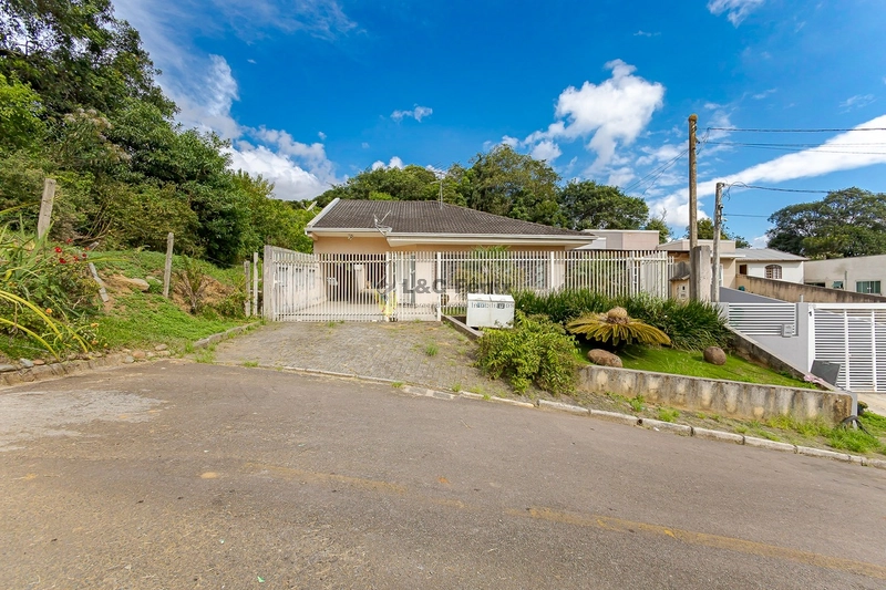 CASA EM COLOMBO: 56ª foto da galeria de imagens do imóvel