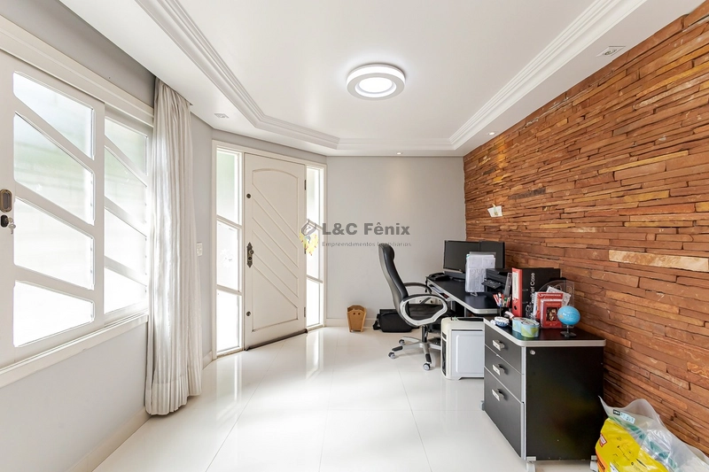 CASA EM COLOMBO: 6ª foto da galeria de imagens do imóvel