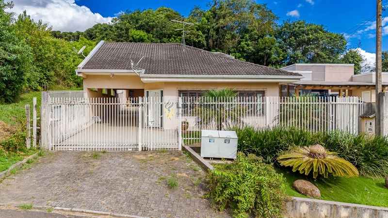 CASA EM COLOMBO: 4ª foto da galeria de imagens do imóvel