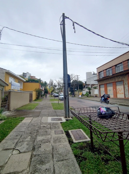 APRTAMENTO JUVEVE: 49ª foto da galeria de imagens do imóvel