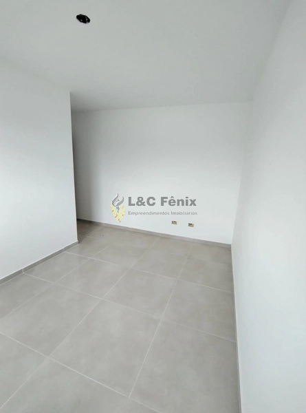 SOBRADO EM  COLOMBO: 9ª foto da galeria de imagens do imóvel